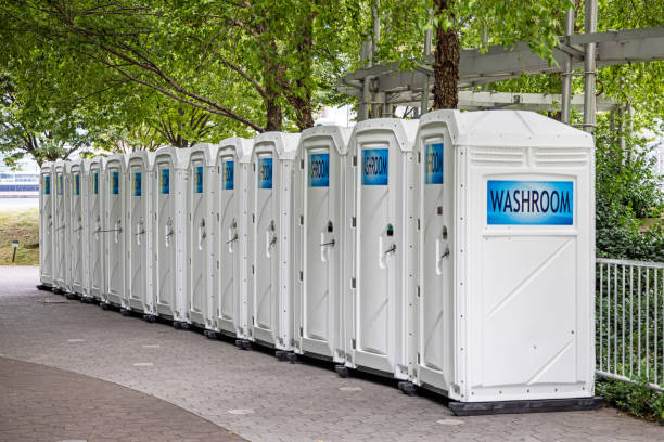 Best Portable bathroom rental  in Enon, OH